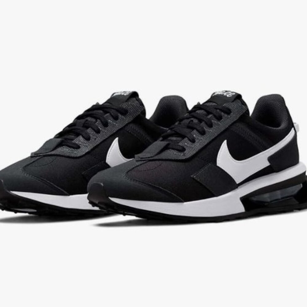 Men's NIKE AIR MAX PreDay sneakers, Size 10